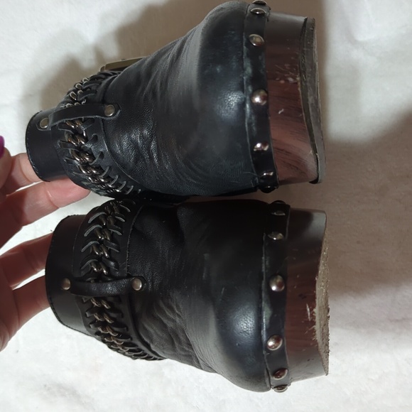 Black Leather Wood Platform Clogs With Studs - Picture 3 of 10